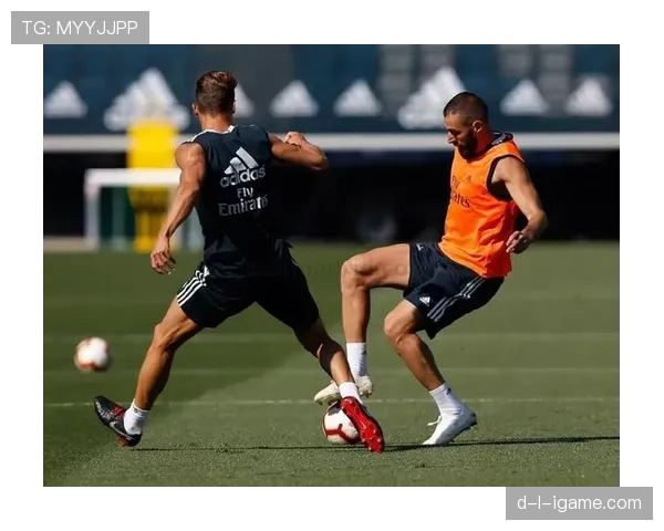 巴尔韦德 vs 马库斯·略伦特:多位置适配性与战术价值对比 巴尔韦德 vs 马库斯·略伦特:多位置适配性与战术价值对比